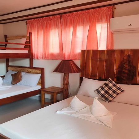 Summer Homes Beach Resort And Cottages Palawan Barton Екстер'єр фото