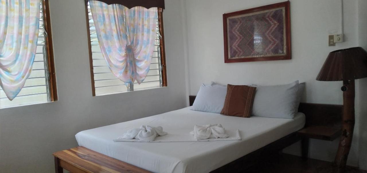 Summer Homes Beach Resort And Cottages Palawan Barton Екстер'єр фото