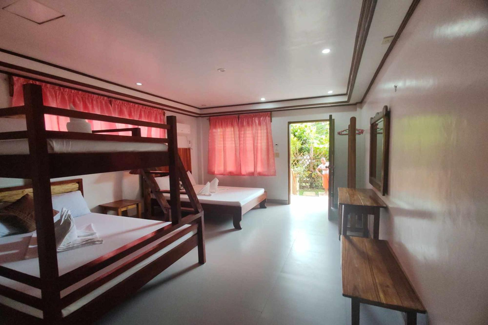 Summer Homes Beach Resort And Cottages Palawan Barton Екстер'єр фото