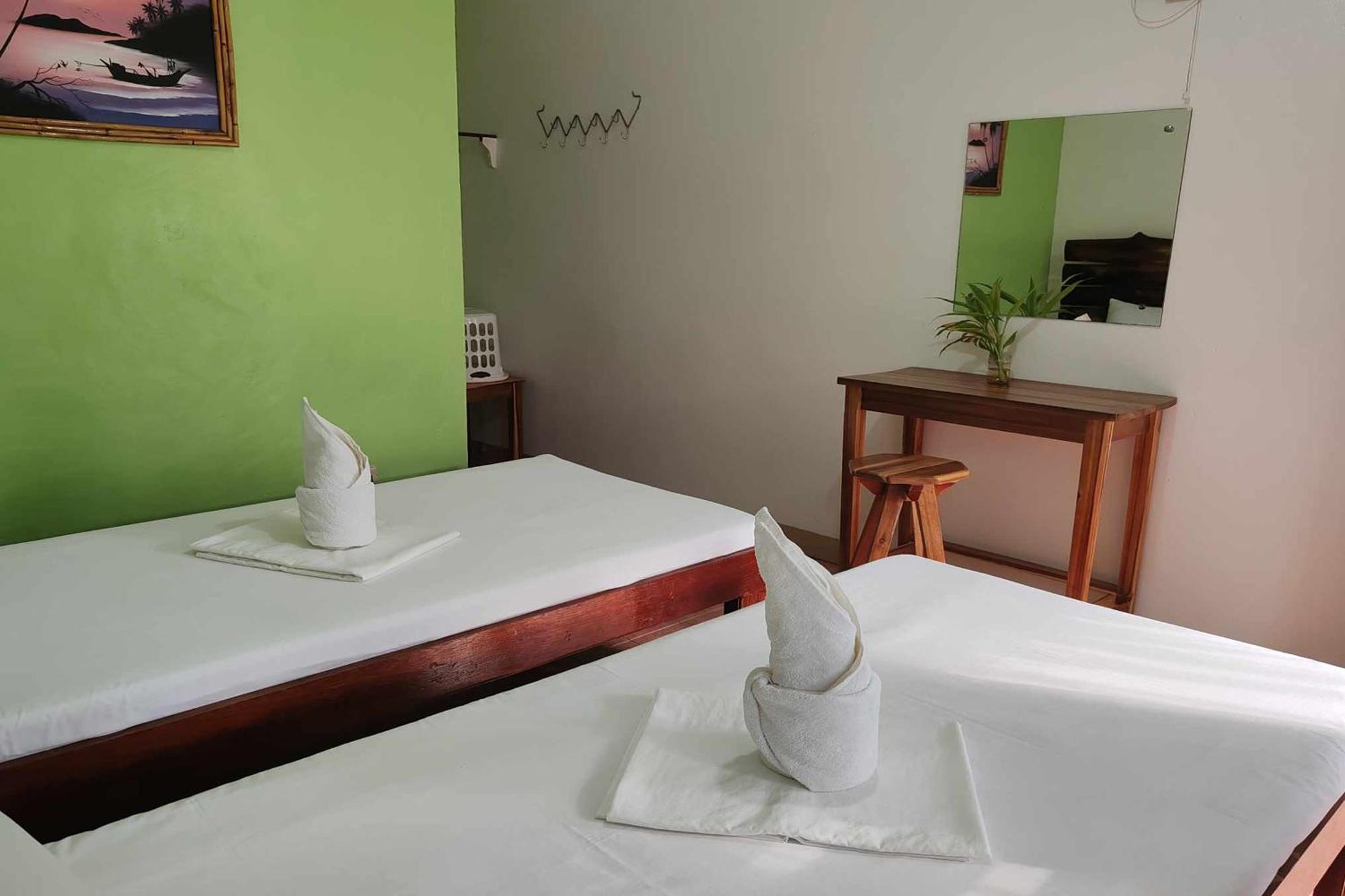 Summer Homes Beach Resort And Cottages Palawan Barton Екстер'єр фото