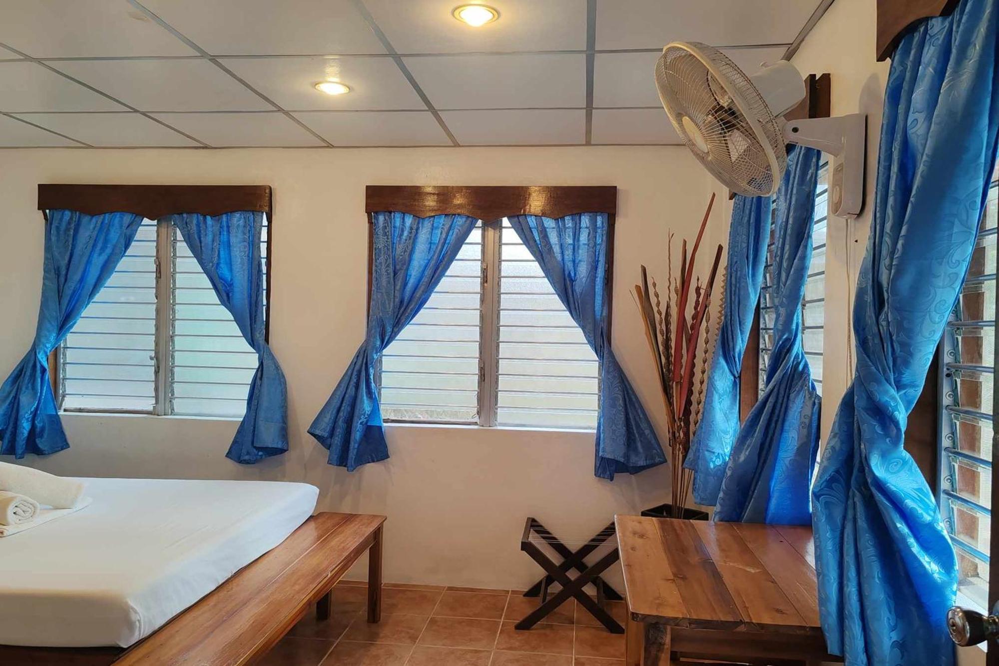 Summer Homes Beach Resort And Cottages Palawan Barton Екстер'єр фото