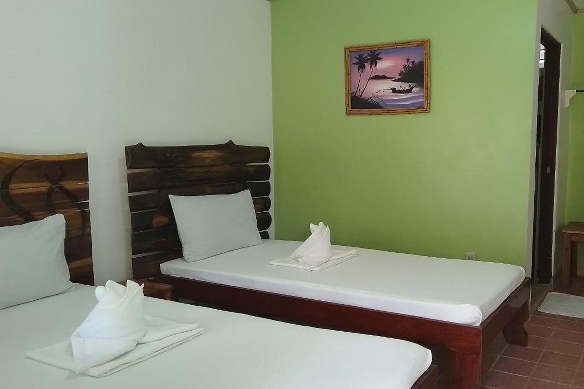 Summer Homes Beach Resort And Cottages Palawan Barton Екстер'єр фото